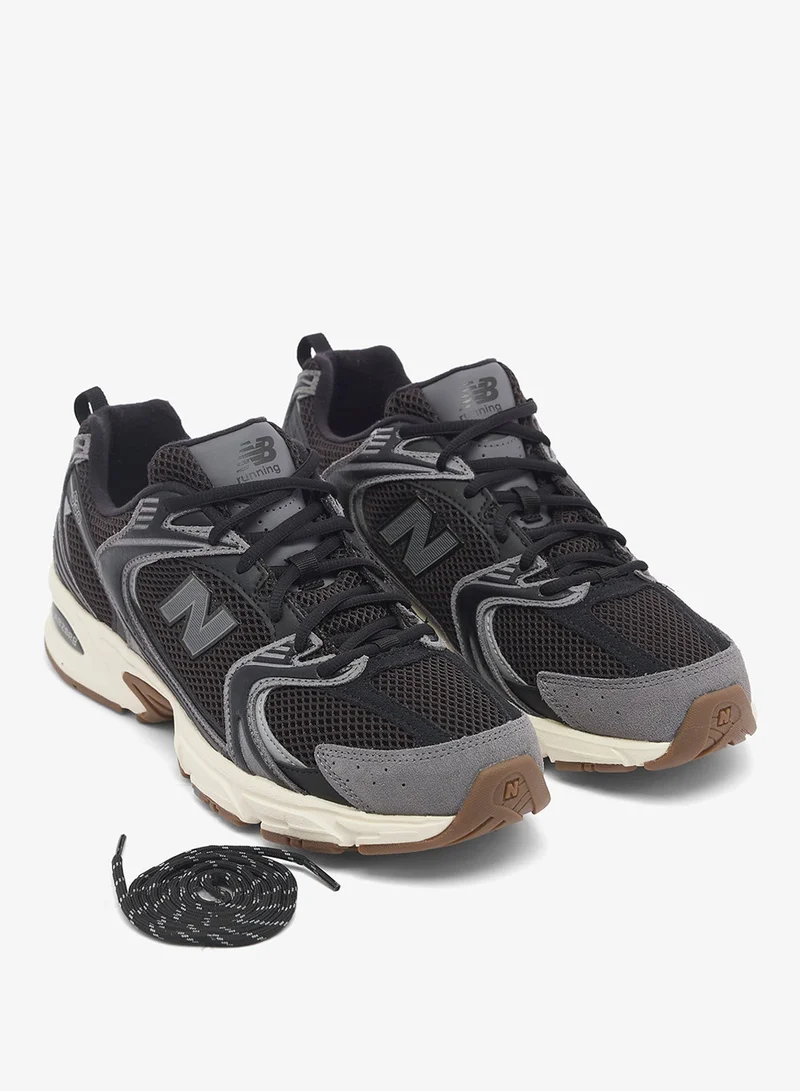 نيو بالانس سنيكرز